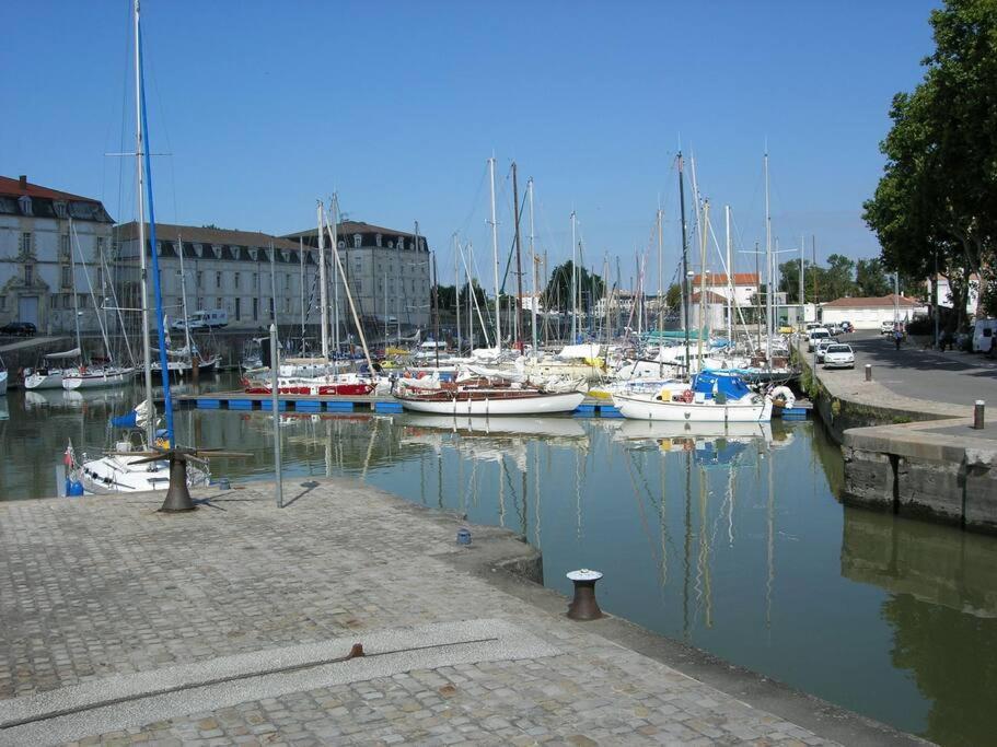 T2 Meuble Pour Curistes, Vacanciers Et Stagiaires Rochefort  Exterior foto